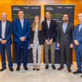 De izquierda a derecha: Fernando Conlledo, secretario general de Cecabank, Juan José Gutiérrez, director corporativo de Servicios Tecnológicos de Cecabank, Carolina Braña, senior manager de Monitor de Deloitte, Arturo González Mac Dowell, presidente de AEFI, Gorka Briones, socio responsable de Monitor Deloitte en España y Julio César Fernández, director de desarrollo de negocio y soporte de operaciones de Cecabank.