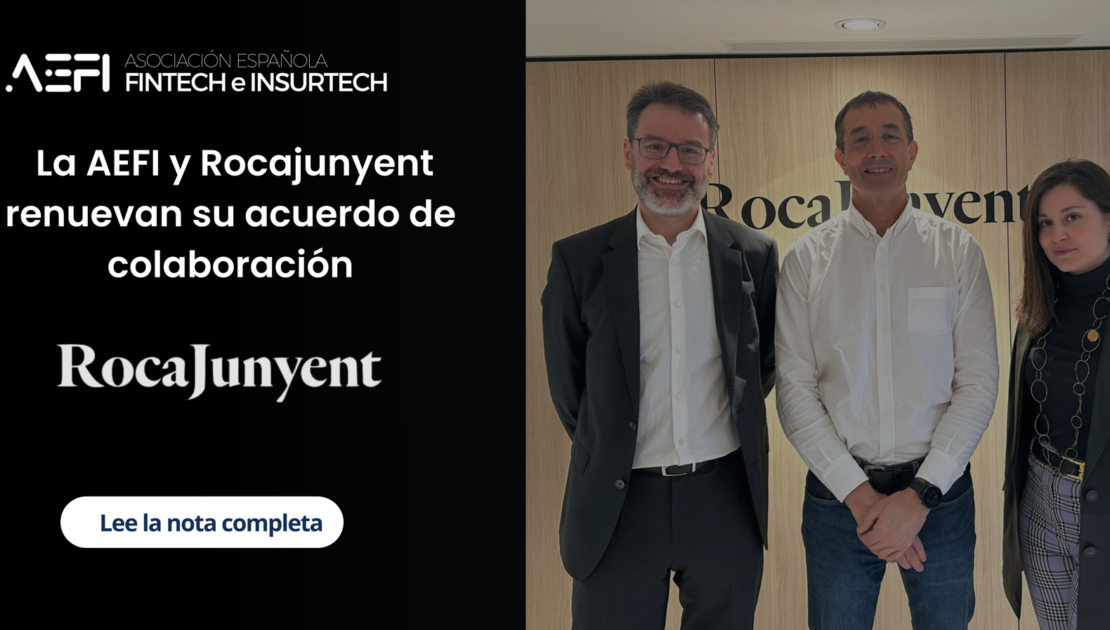 De izquierda a derecha: Xavier Foz, Socio de Fintech de RocaJunyent, Arturo González Mac Dowell, Presidente de la AEFI y Beatriz Rodríguez, Socia de Protección de Datos y Ciberseguridad de RocaJunyent